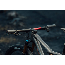 ORBEA OIZ M-LTD (2025), bronze carbon view/titan gold