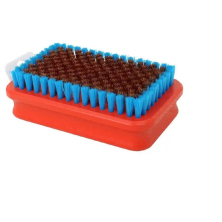 kartáč SWIX T0162B bronz střední